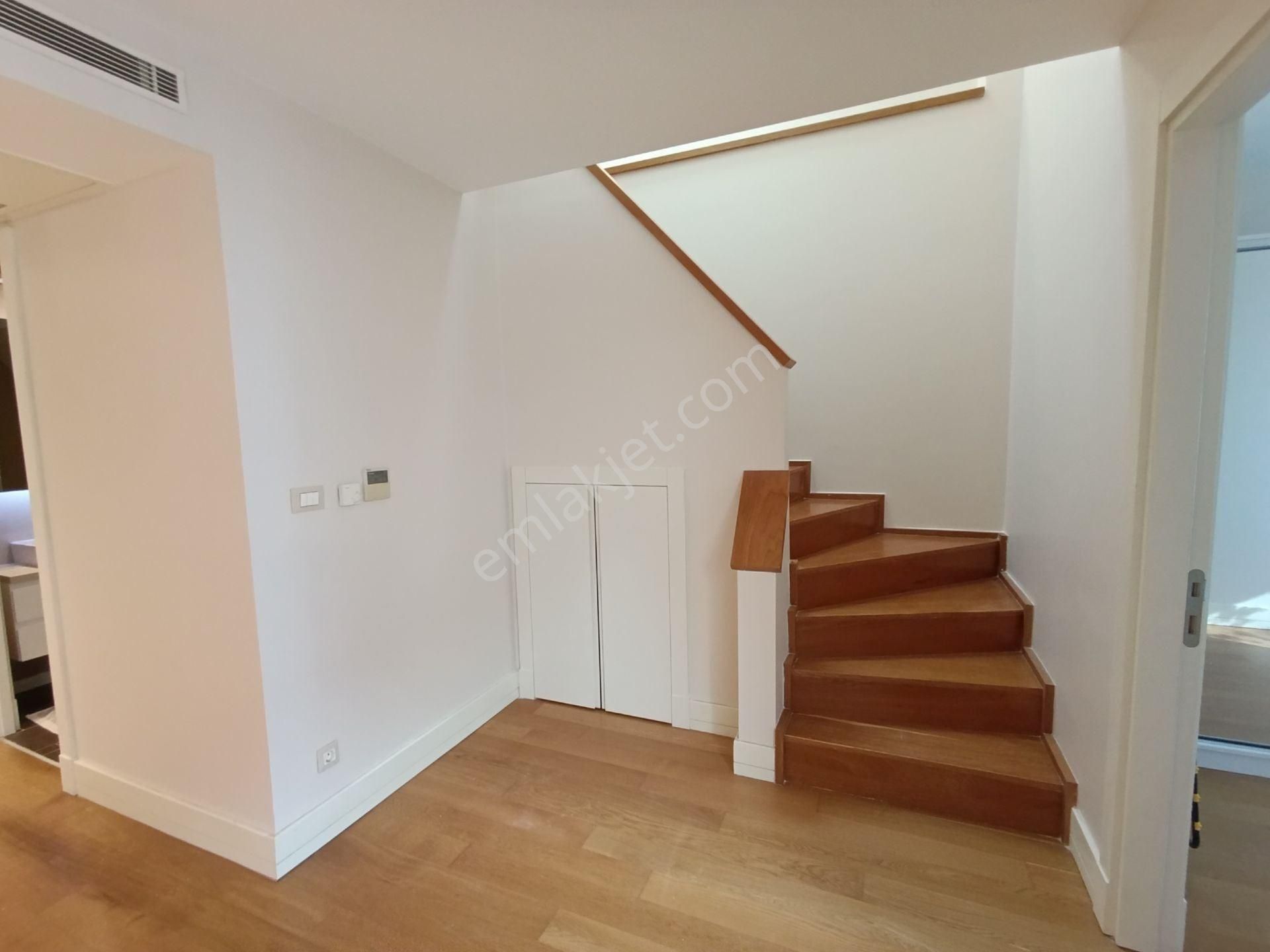 Şişli Bomonti’de Lüks Site İçinde Kiralık Eşyalı 2+1 Dubleks Daire | Extensa Bomonti Apartmanı - Görsel 11