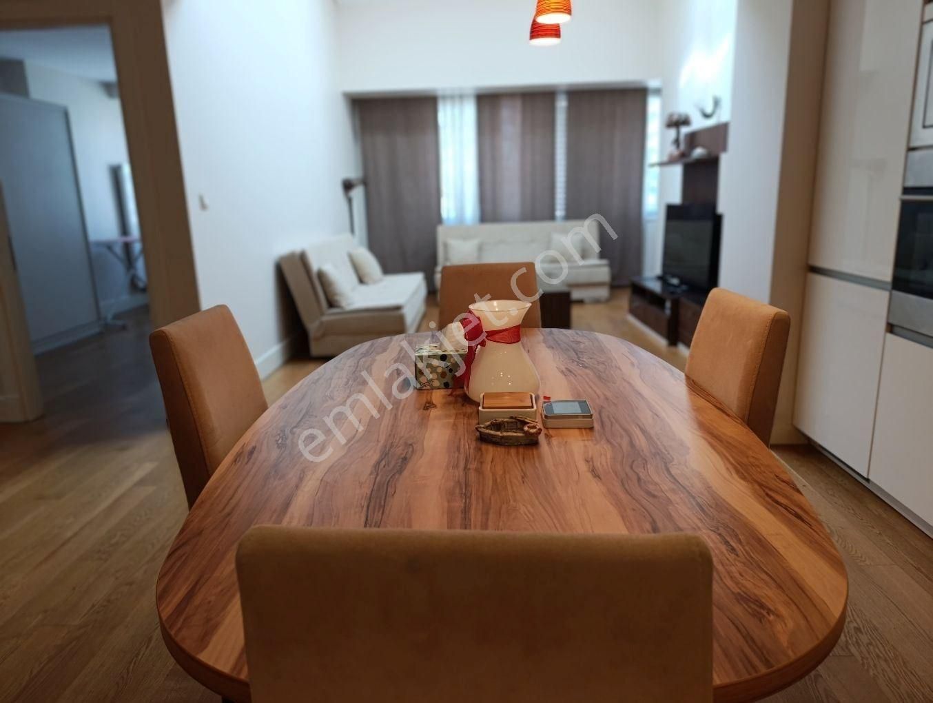 Şişli Bomonti’de Lüks Site İçinde Kiralık Eşyalı 2+1 Dubleks Daire | Extensa Bomonti Apartmanı - Görsel 24