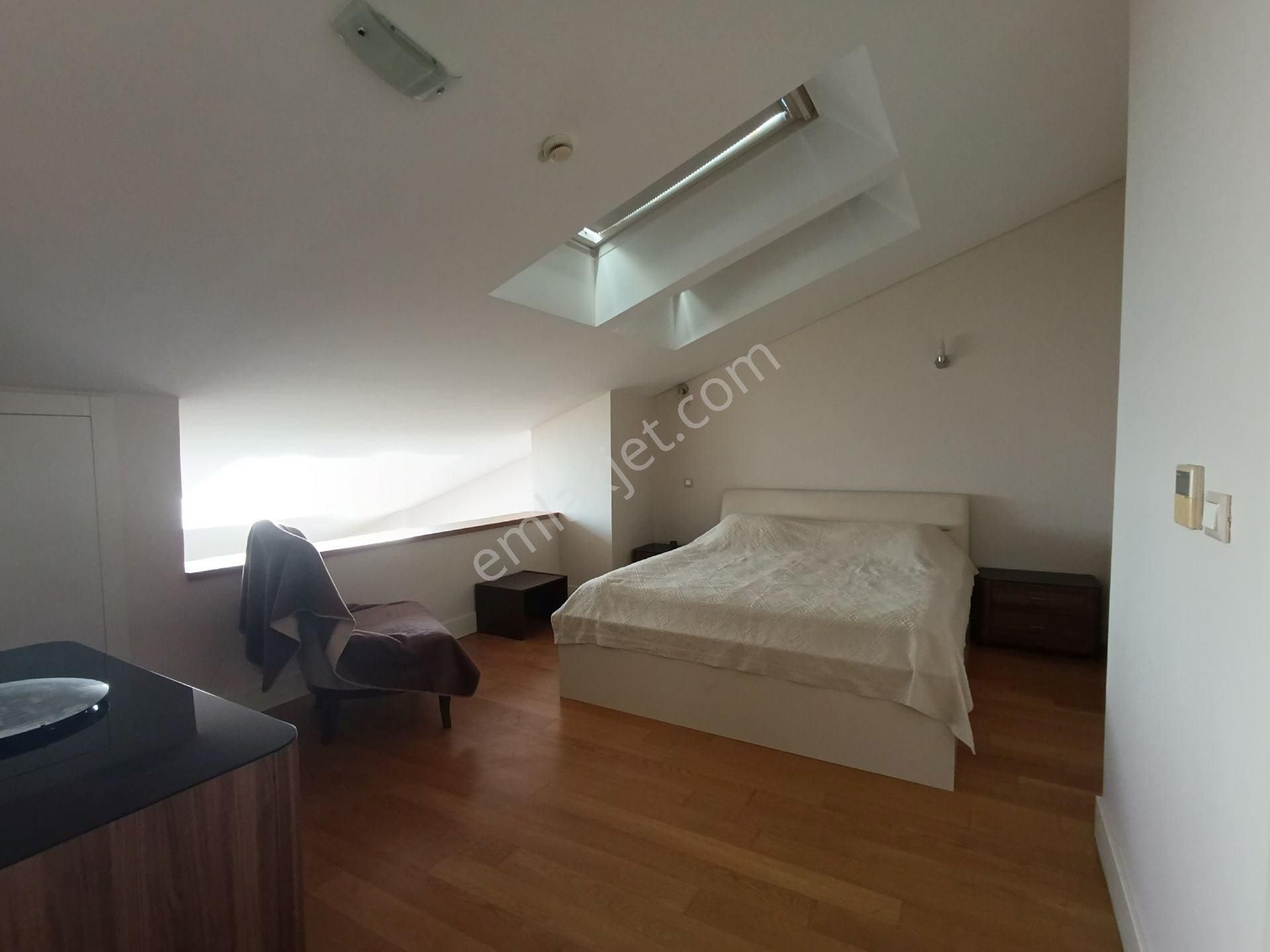 Şişli Bomonti’de Lüks Site İçinde Kiralık Eşyalı 2+1 Dubleks Daire | Extensa Bomonti Apartmanı - Görsel 14