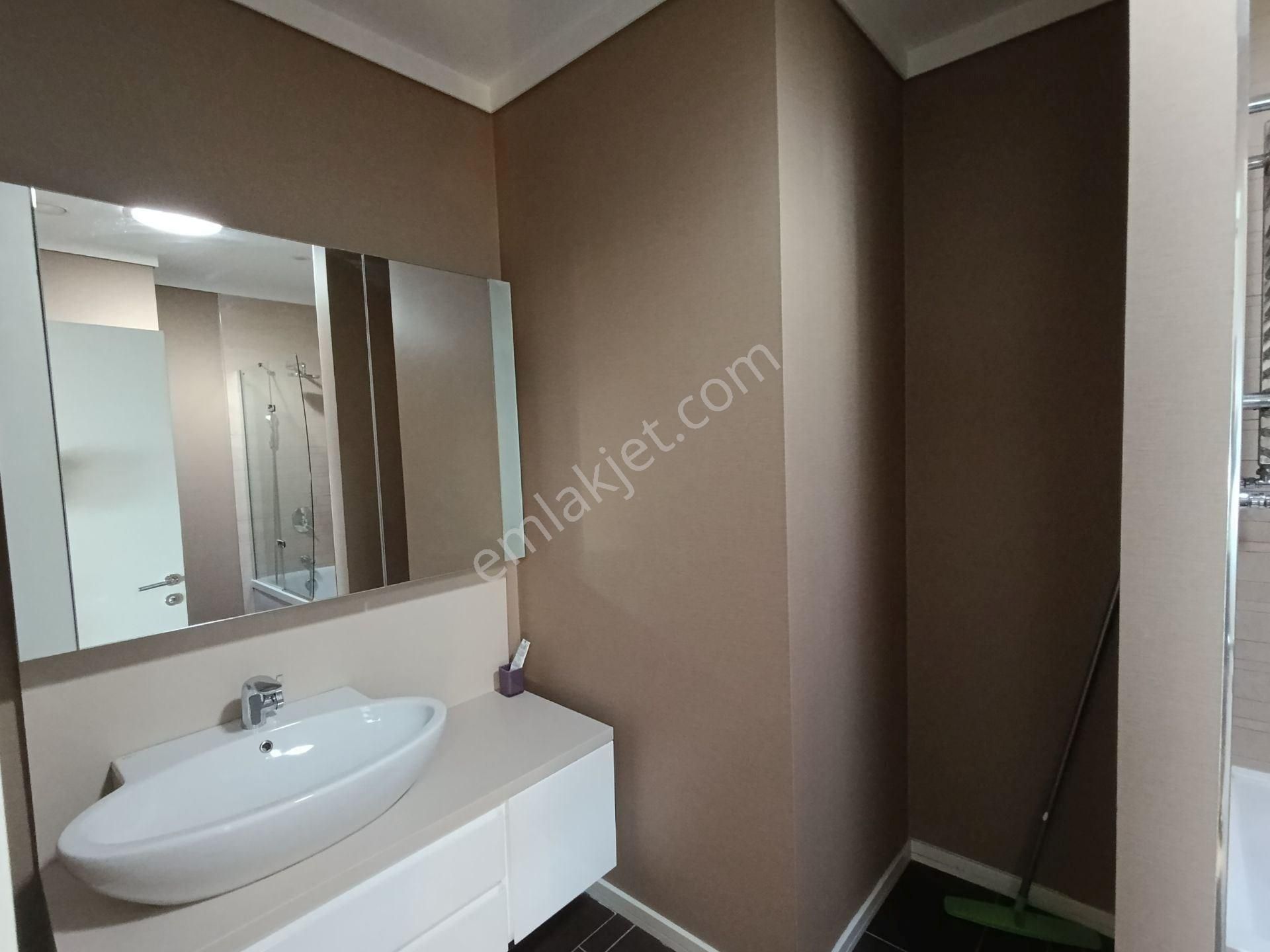 Şişli Bomonti’de Lüks Site İçinde Kiralık Eşyalı 2+1 Dubleks Daire | Extensa Bomonti Apartmanı - Görsel 17