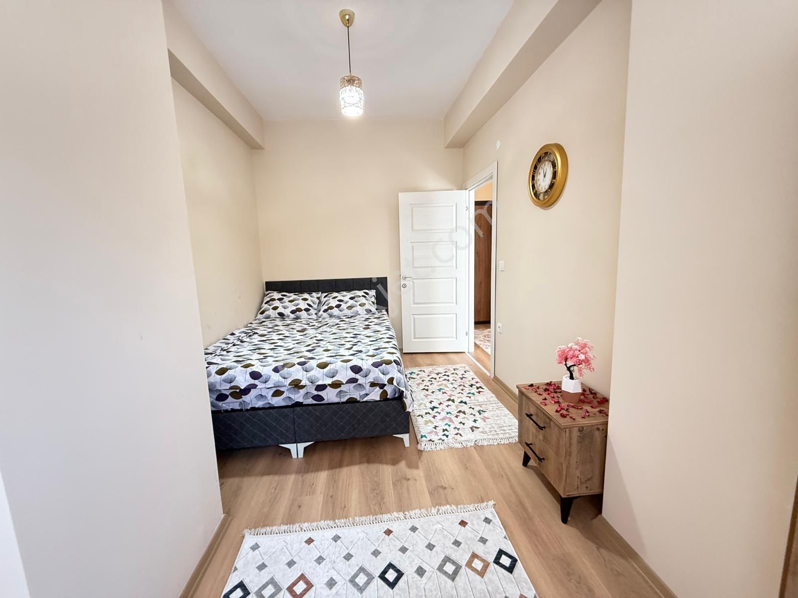 Gürselde Full Lüxs Sıfır Eşyali 2+1 Daire Geniş - Görsel 4