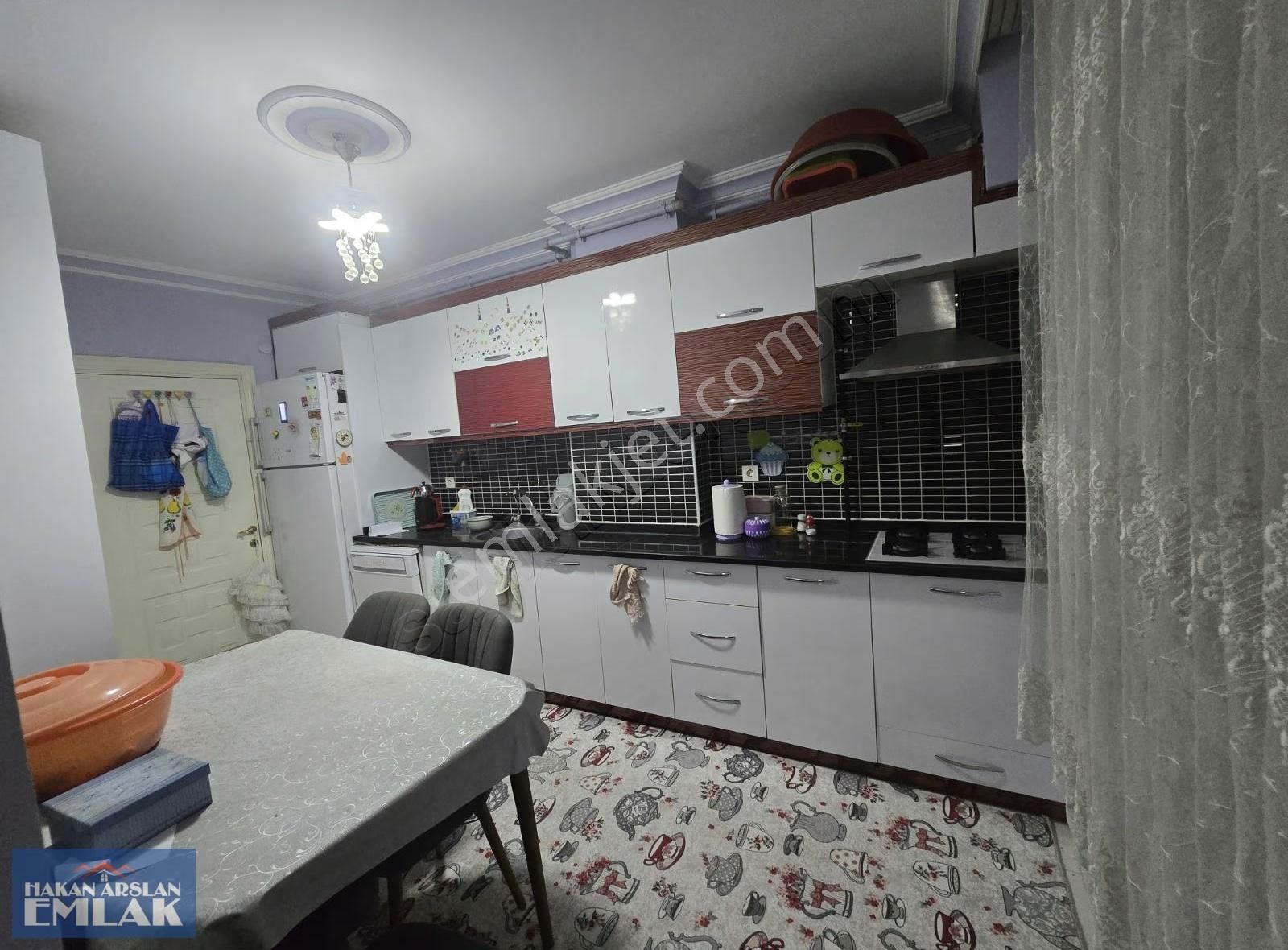 Kanal Mh Tramvay Durağina 100 Metre Uzalıkta Doğalgazlı 2+1 Dair - Görsel 14