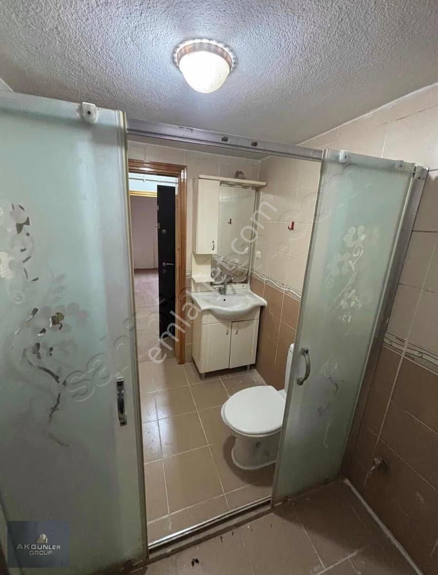 Bağlık Mahallesi'nde Kiralık 2 + 1 Daire - Görsel 2