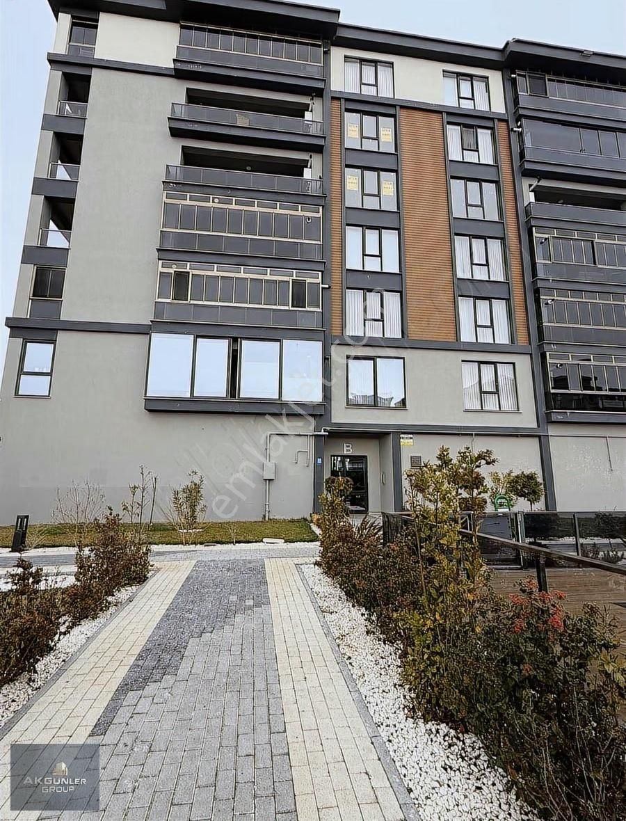 Çerkezköy Cumhuriyet Tepe Mevkii Ultra Lüks 4+1 Havuz Cephe - Görsel 30