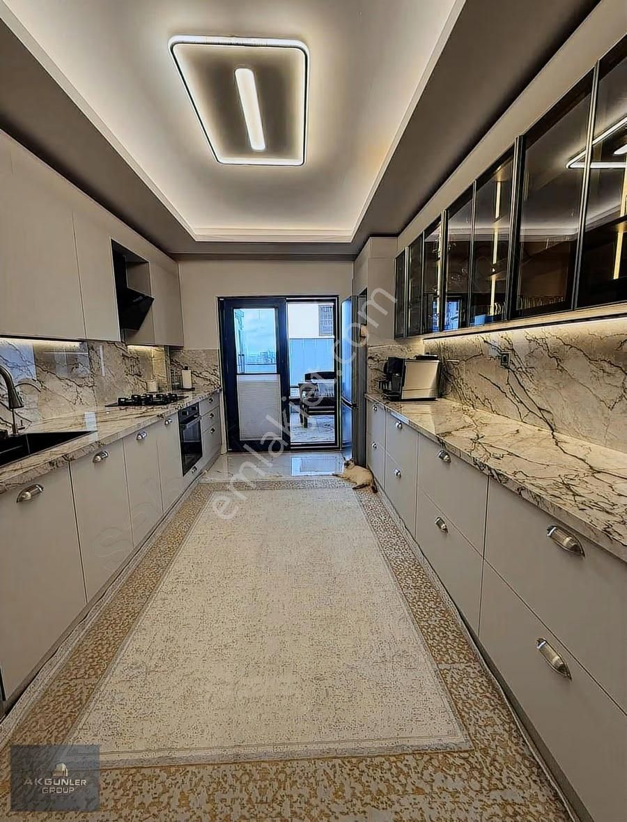 Çerkezköy Cumhuriyet Tepe Mevkii Ultra Lüks 4+1 Havuz Cephe