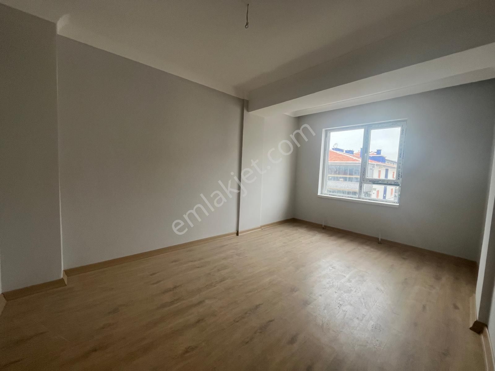 Mç Emlaktan Yenikent'te 3+1 Satılık Daire - Görsel 19