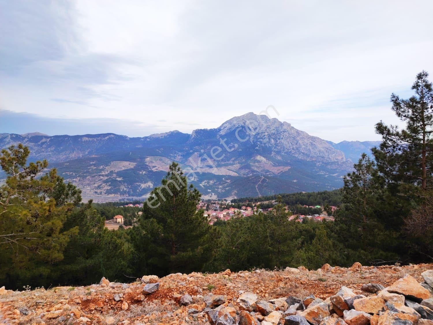 Pozantı Kar Emlak Tan Yeni Konacık Bozkırlı Mevkiinde Yaylalık