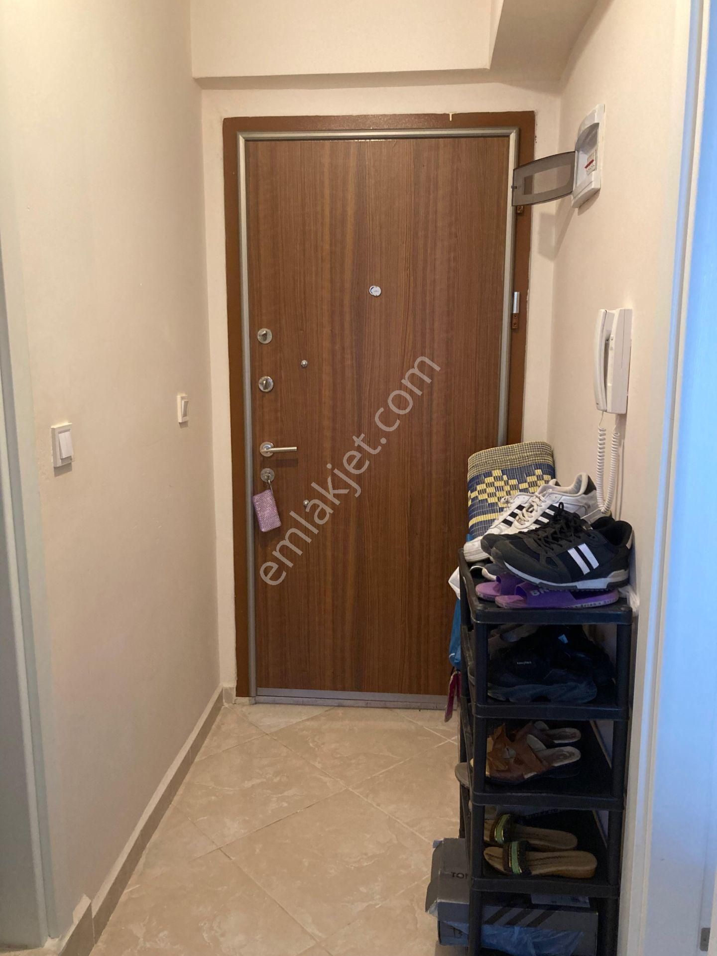 Denize 1 Km Mesafede Ara Kat Eşyalı 1+1 Daire - Görsel 29