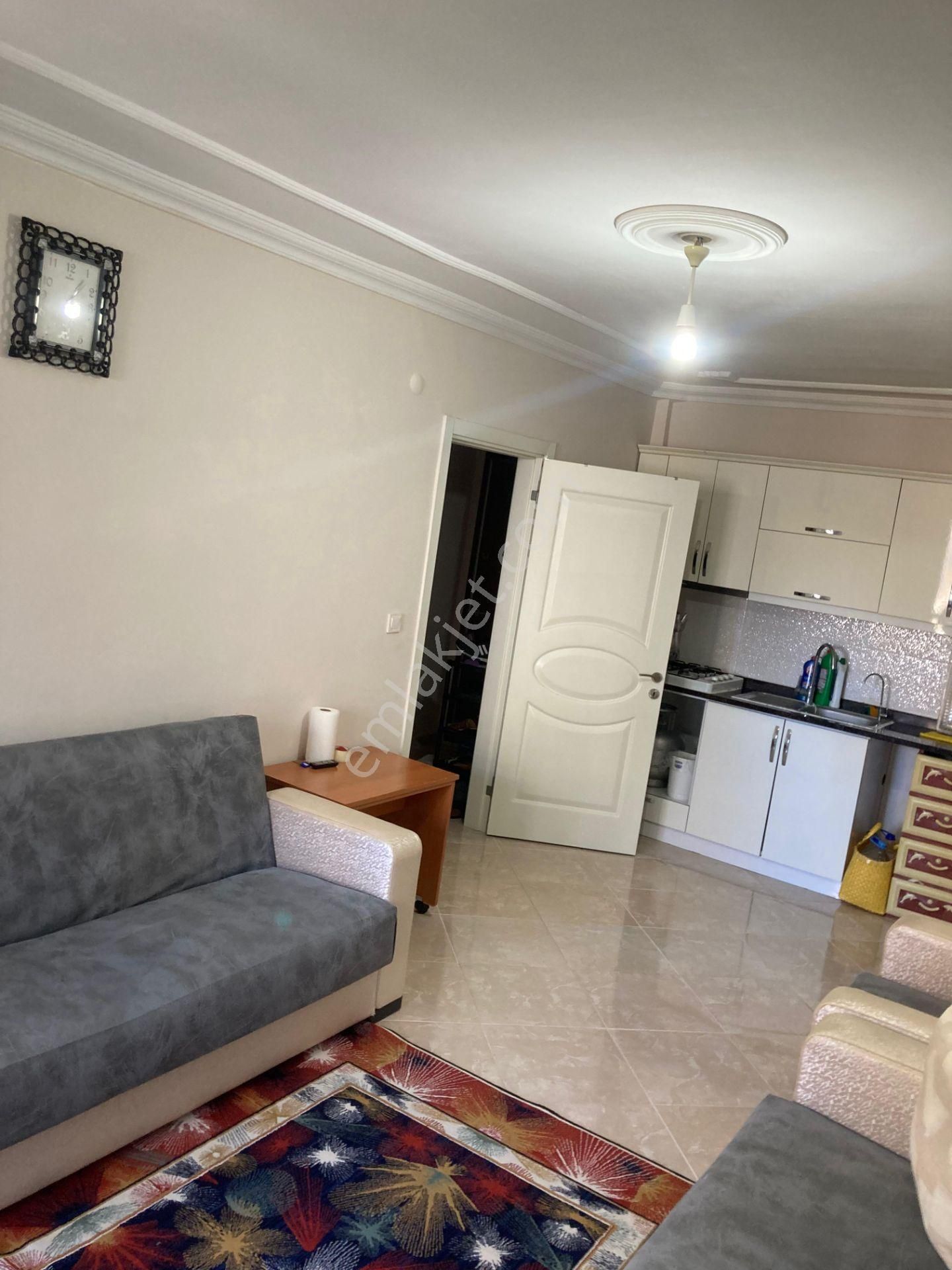 Denize 1 Km Mesafede Ara Kat Eşyalı 1+1 Daire - Görsel 24