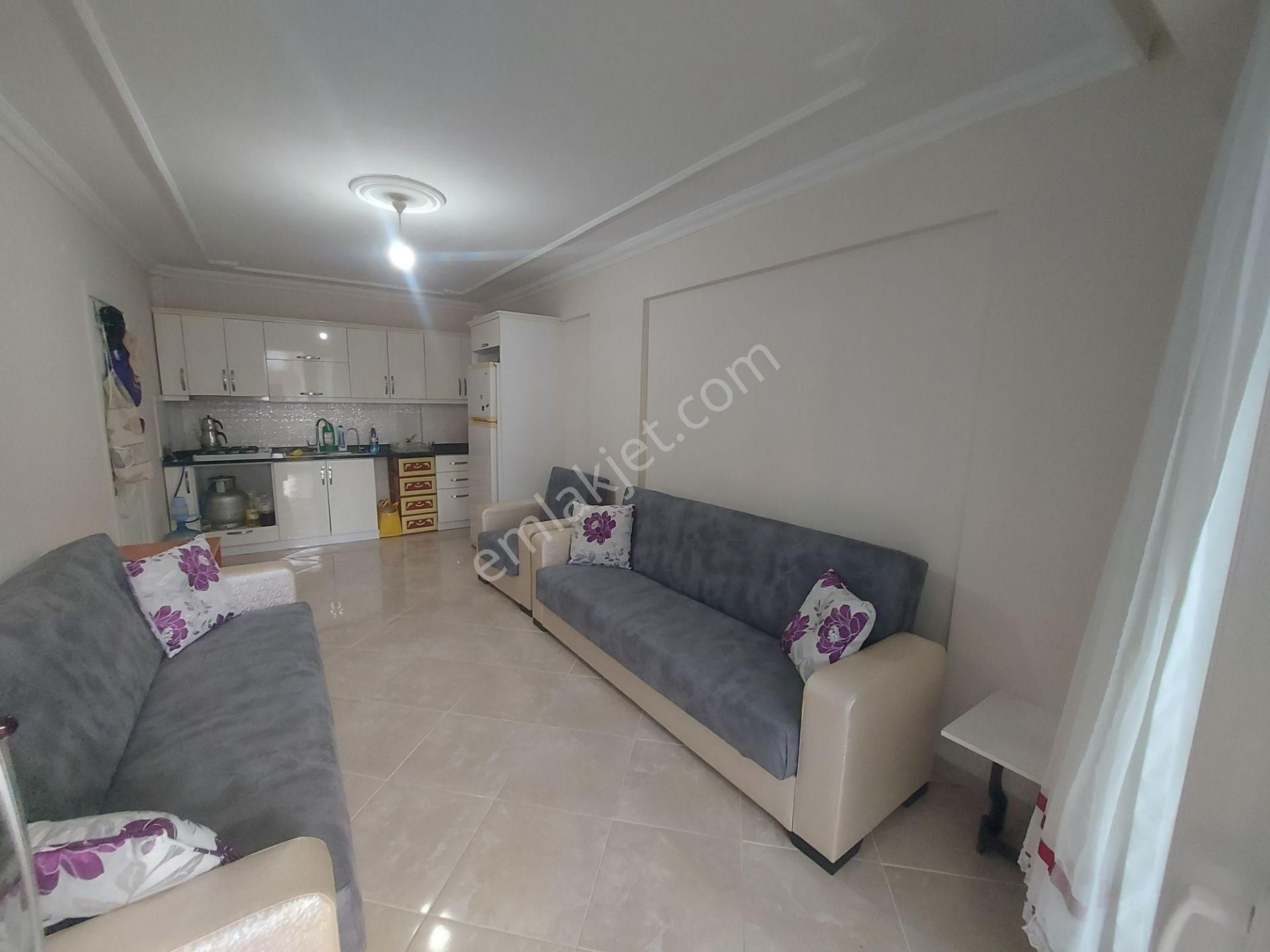 Denize 1 Km Mesafede Ara Kat Eşyalı 1+1 Daire - Görsel 9