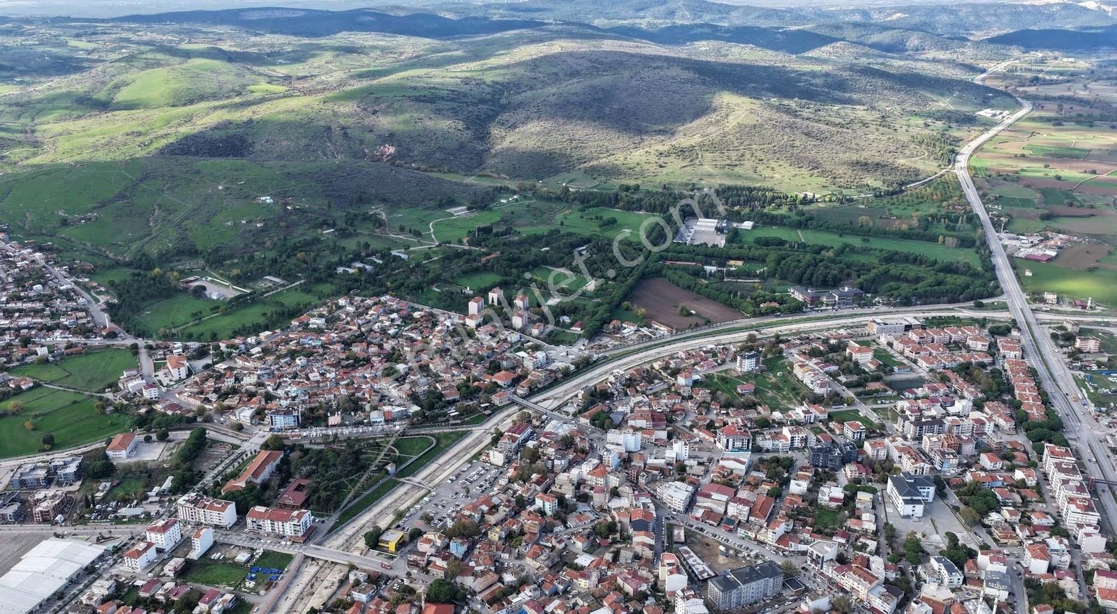 Ezine İlçe Merkezinde Arsa Fiyatına Satılık Müstakil Ev - Görsel 18