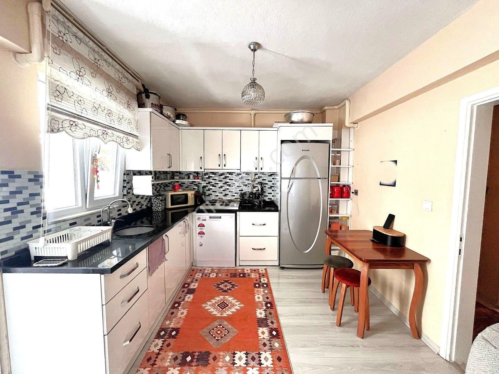 🛑🛑aktif'ten Akçay'da Satılık Doğalgazlı Masrafsız Araakat Geniş 2+1 Daire