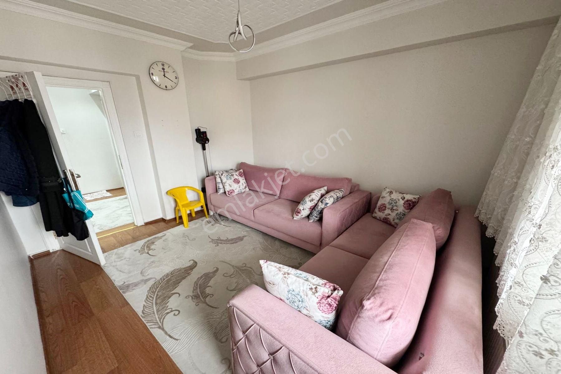 Kutlu Caddeye Bir Bina Ara Katta 3+1 Daire Fırsatı..! - Görsel 13