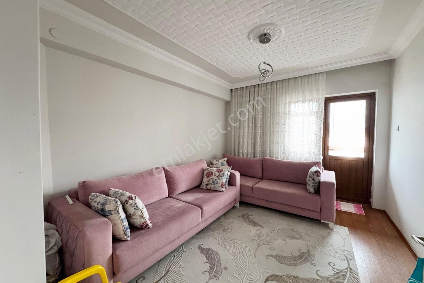 Kutlu Caddeye Bir Bina Ara Katta 3+1 Daire Fırsatı..! - Görsel 11