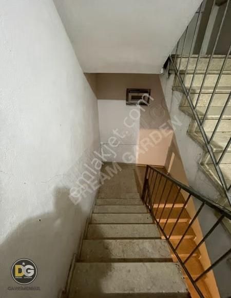 Eriklide Hastanelere Komsu Merkezi Konumda Kiralik 2+1 Daire - Görsel 21