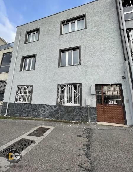 Eriklide Hastanelere Komsu Merkezi Konumda Kiralik 2+1 Daire