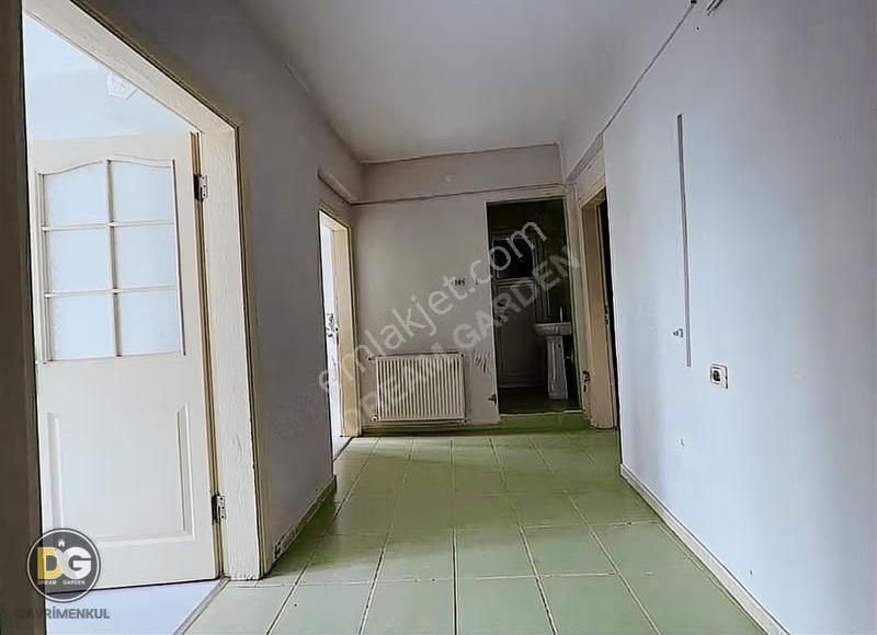 Eriklide Hastanelere Komsu Merkezi Konumda Kiralik 2+1 Daire - Görsel 2