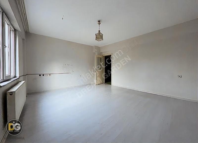 Eriklide Hastanelere Komsu Merkezi Konumda Kiralik 2+1 Daire - Görsel 18