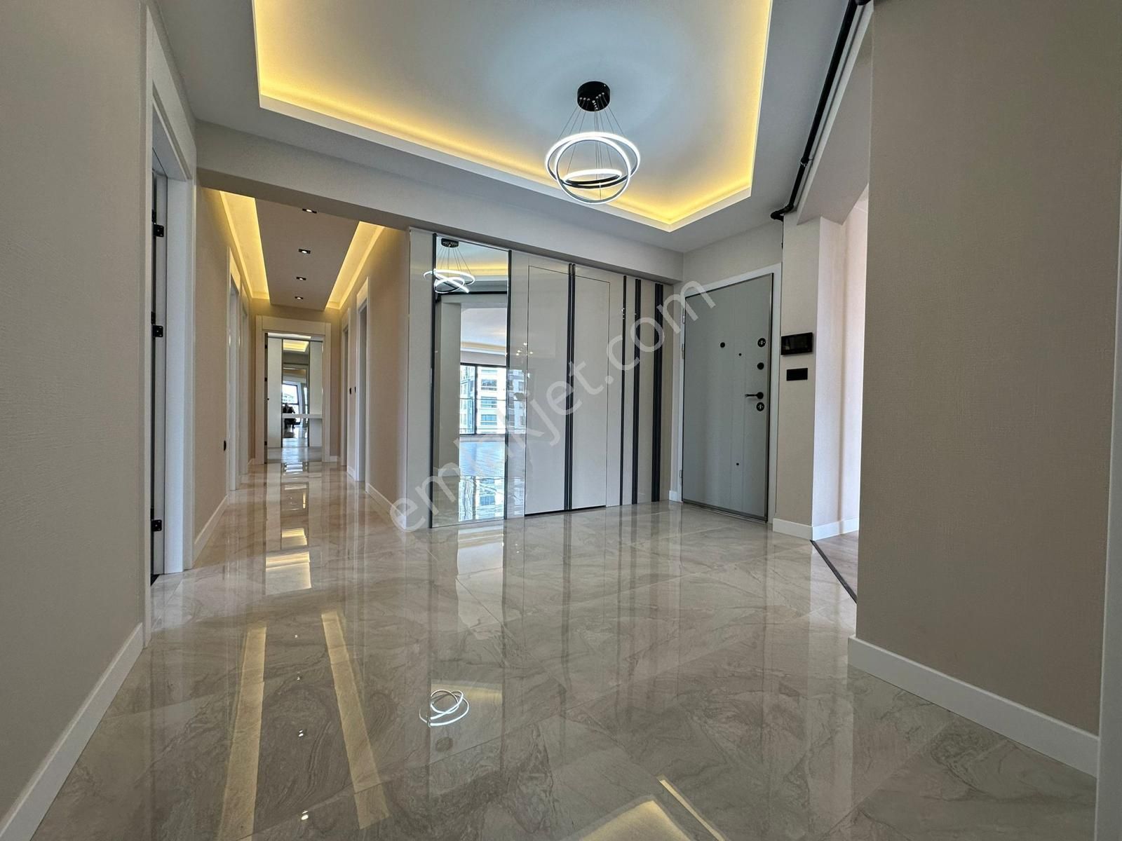 Pursaklar Mehmet Zengin Emlak'tan 4+1 8.kat Dev Mutfaklı K.otopar Şık Dizaynlı Ultra Lüks Sitede - Görsel 25