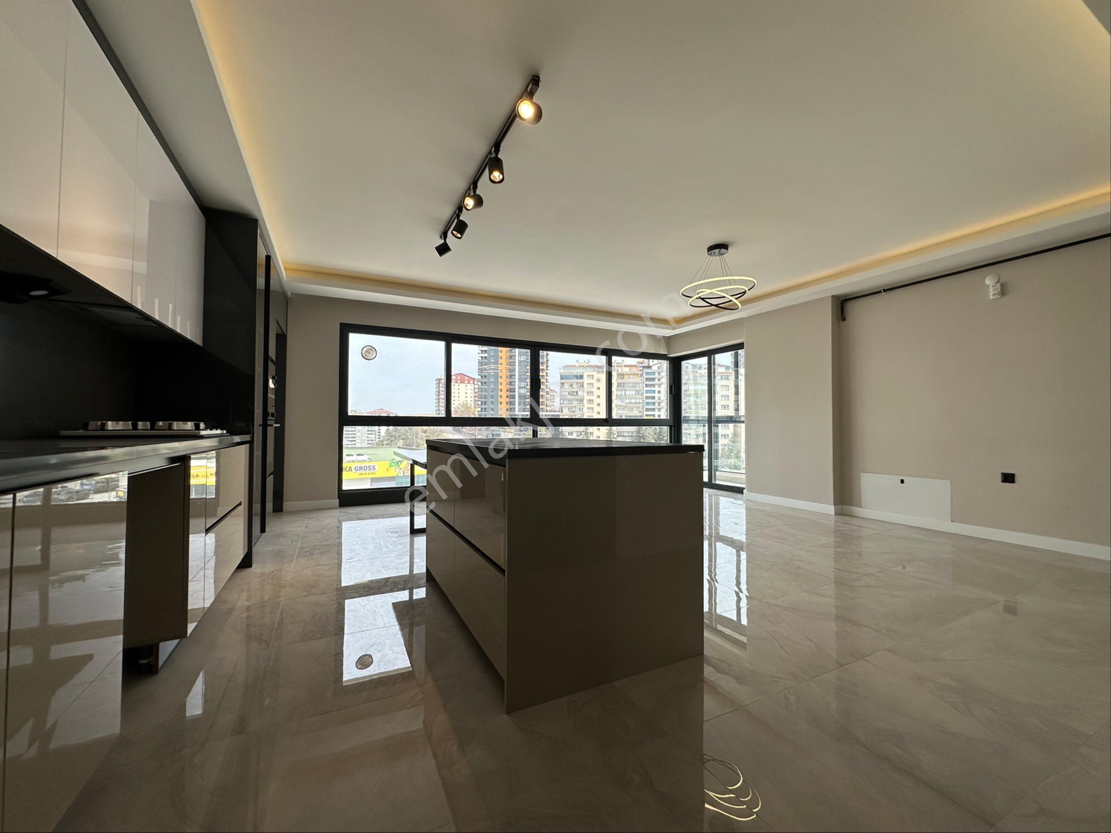 Pursaklar Mehmet Zengin Emlak'tan 4+1 8.kat Dev Mutfaklı K.otopar Şık Dizaynlı Ultra Lüks Sitede - Görsel 2