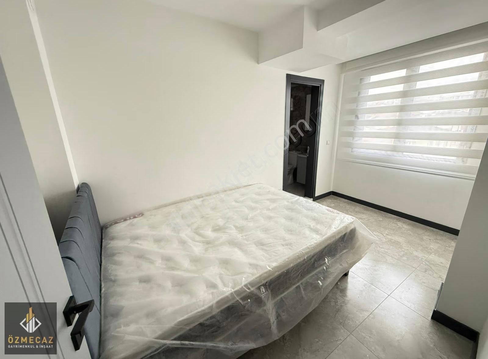 Saltak Caddesin'de Sıfır Asansörlü Eşyalı Tek Tapu Çift Apart - Görsel 9