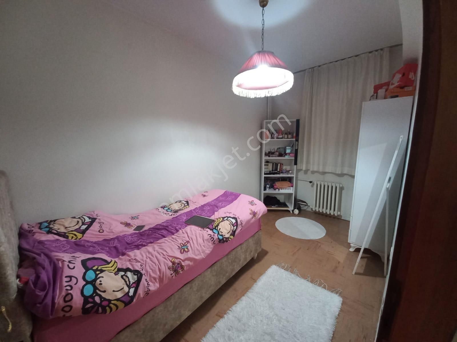 Göral Emlaktan Nakış Sokakta Bağımsız 3+1 - Görsel 5