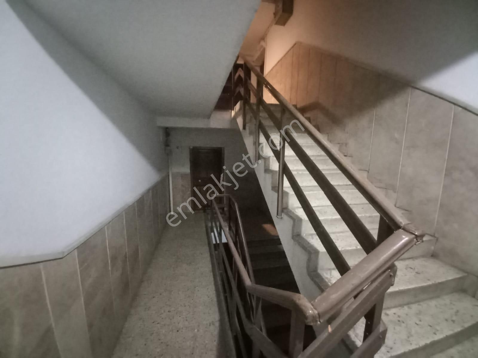 Göral Emlaktan Nakış Sokakta Bağımsız 3+1 - Görsel 16