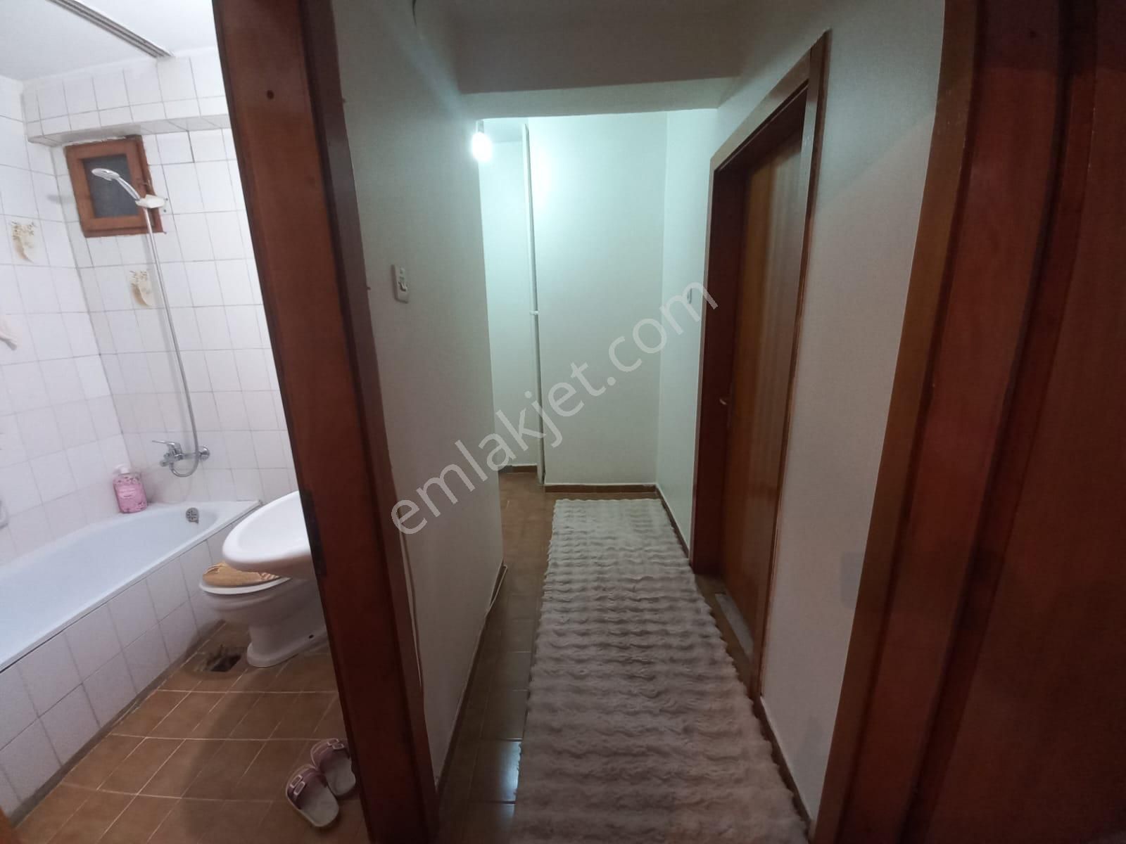 Göral Emlaktan Nakış Sokakta Bağımsız 3+1 - Görsel 12