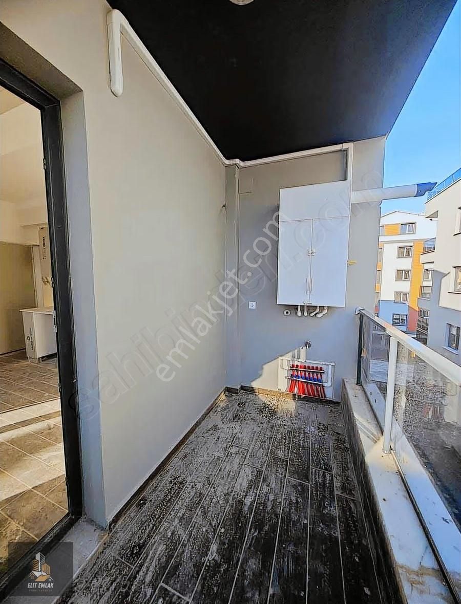 Elit Emlak'tan Reşatbey Mahallesi Net 170 M2 Satılık Dublex - Görsel 7