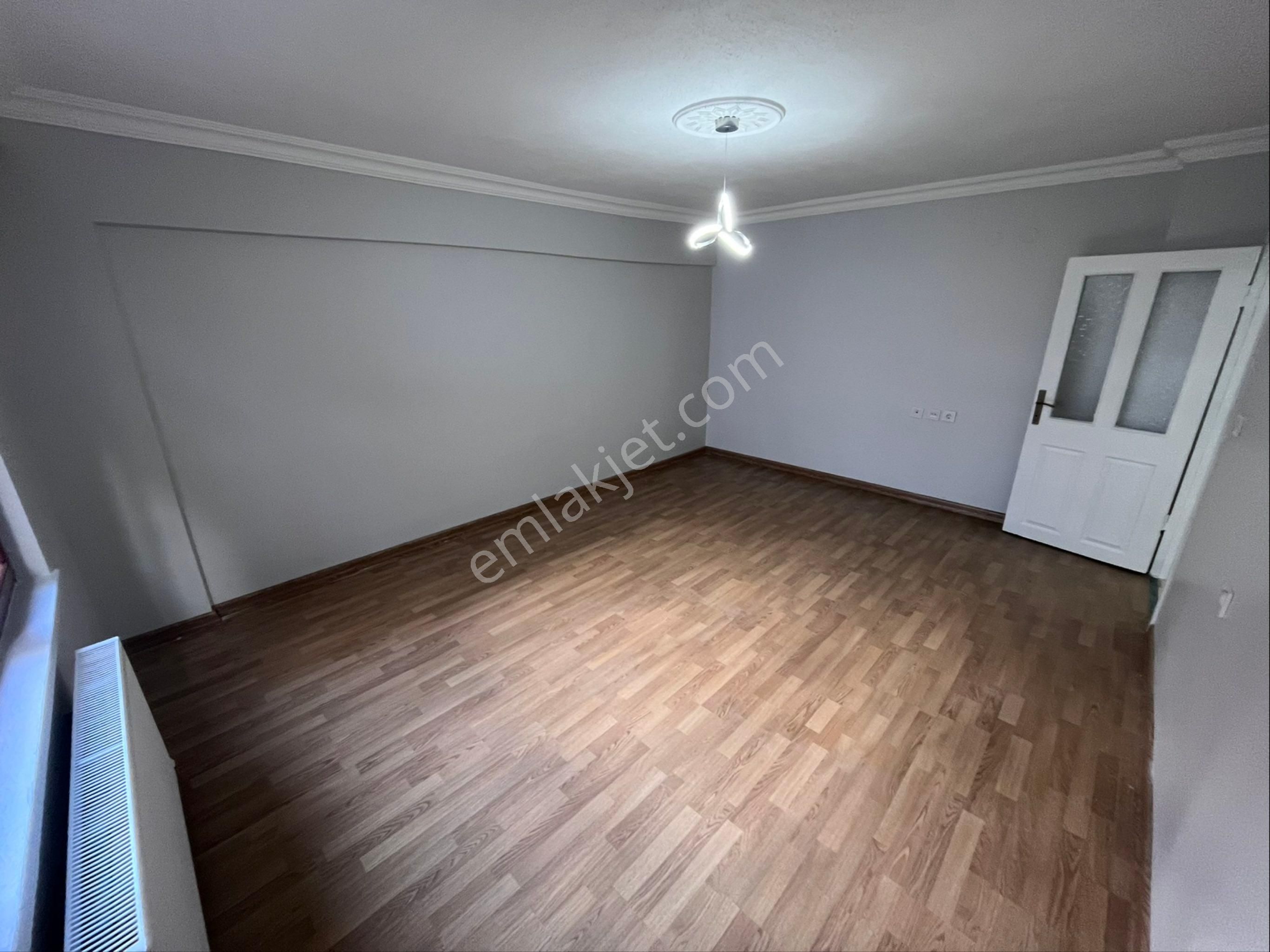 Sincan Pınarbaşı Mh.'de 3+1 Bağımsız 10 Yıllık Bina Kot 1 Full Yapılı Satılık Daire - Görsel 7