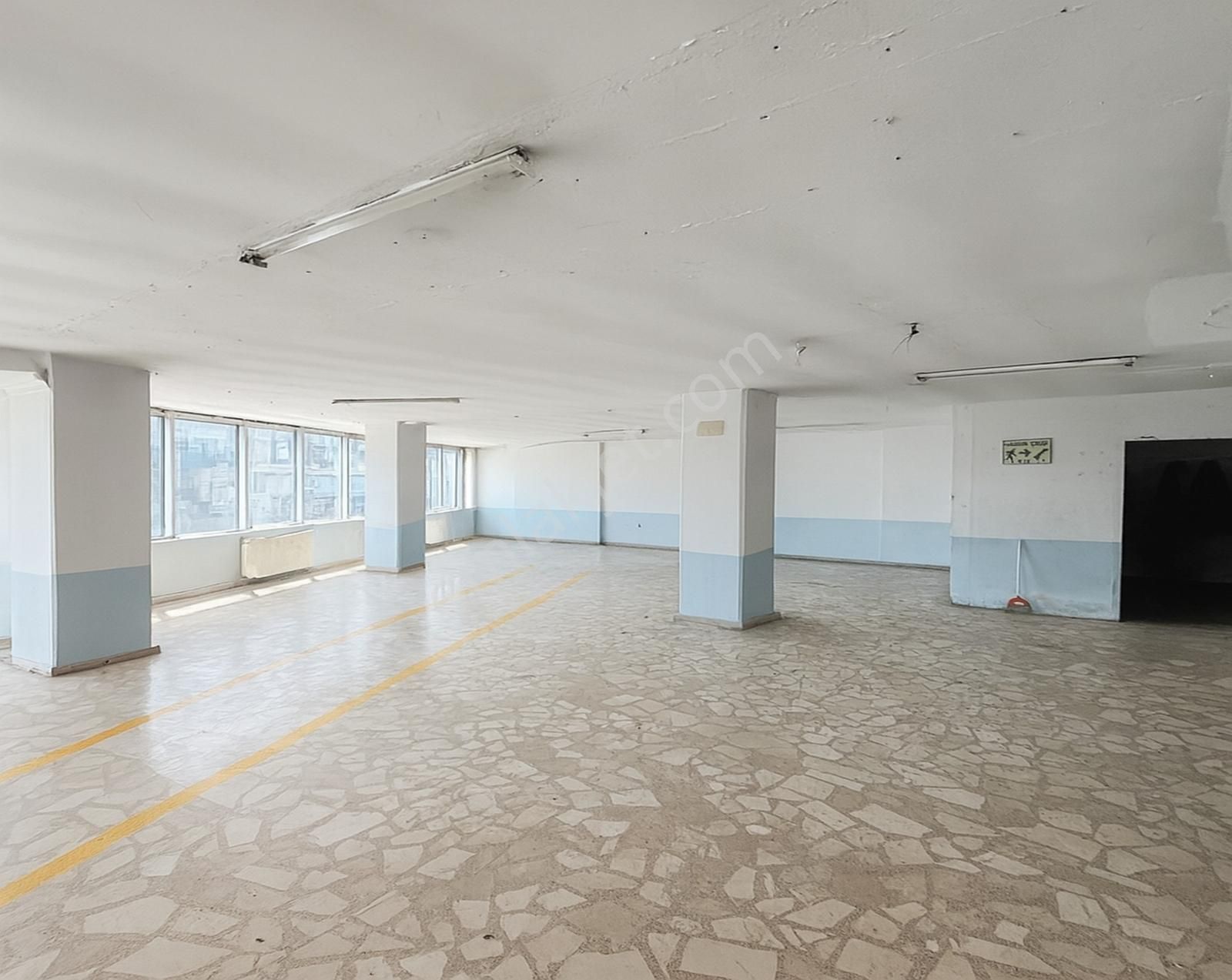 Lıve İnşaattan Tekstil Firmalarına Uygun 2 Katlı Kiralık İşyeri - Görsel 15