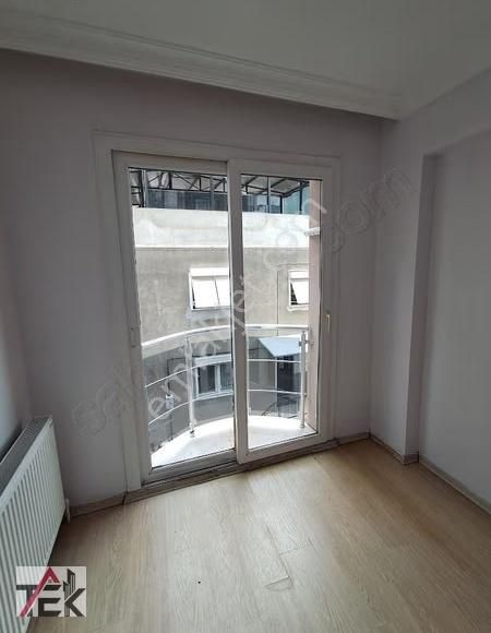 Bornova Merkeze Yürüme Mesafesinde 2+1 Doğalgazlı Ara Kat Kiralı - Görsel 13