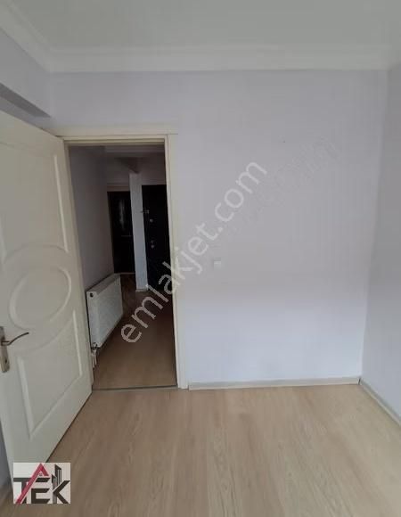 Bornova Merkeze Yürüme Mesafesinde 2+1 Doğalgazlı Ara Kat Kiralı - Görsel 24