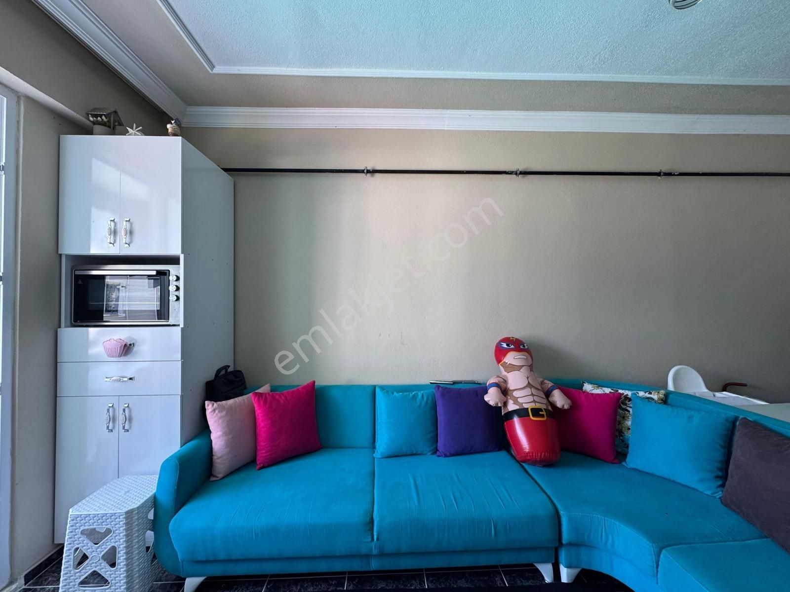 Denize Yürüme Mesafesinde Çift Havuzlu Güvenlikli Sitede 1+1 - Görsel 26