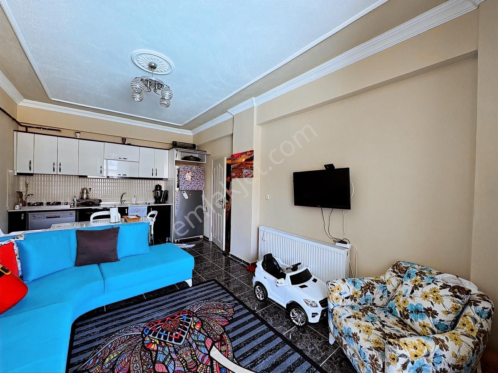Denize Yürüme Mesafesinde Çift Havuzlu Güvenlikli Sitede 1+1 - Görsel 25