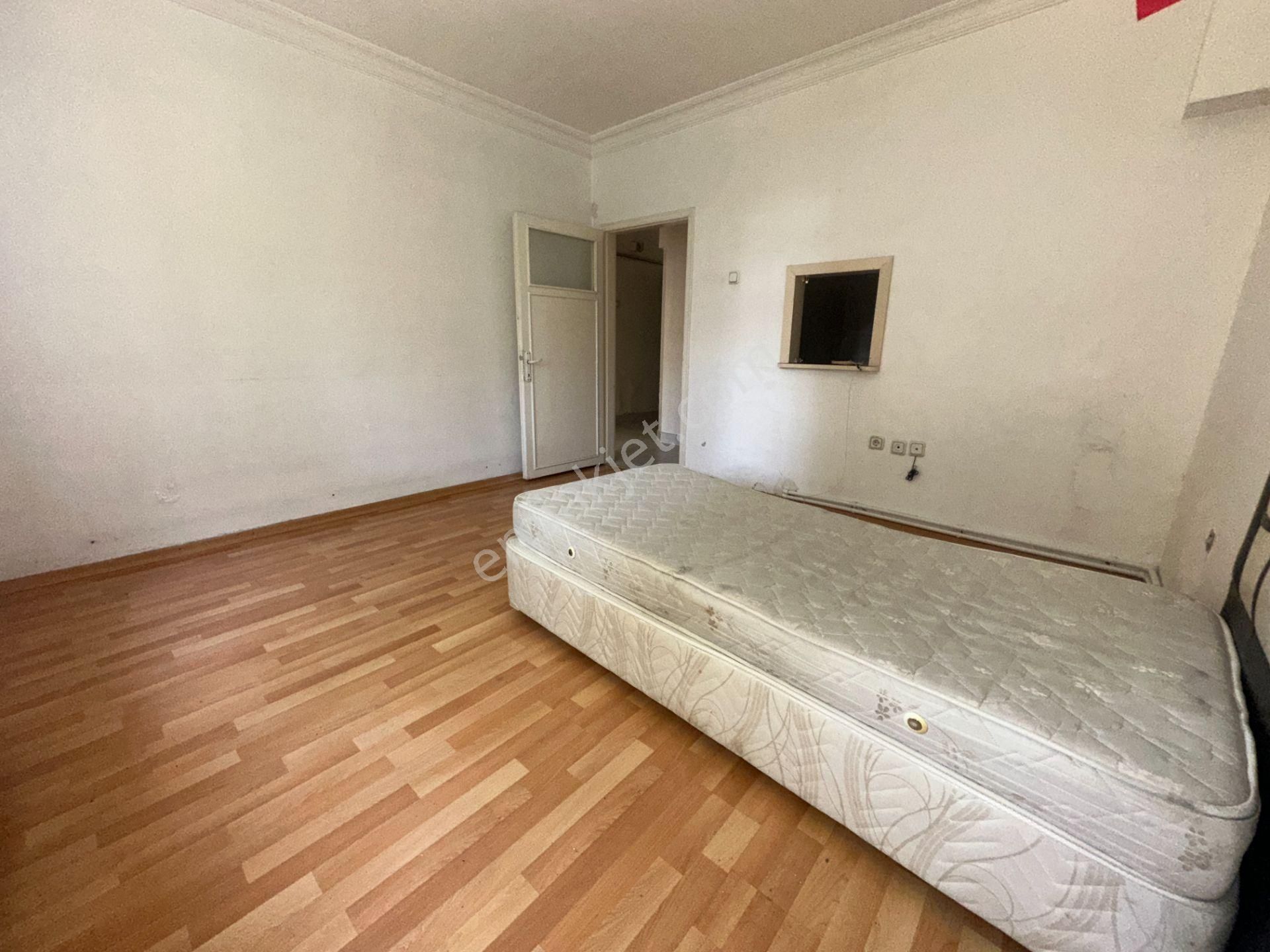 Turyap'tan Fatih Caddesine Cuma Sokak'ta 2 Dk Merkezi Lokasyon 1+1 80 M2 - Görsel 14