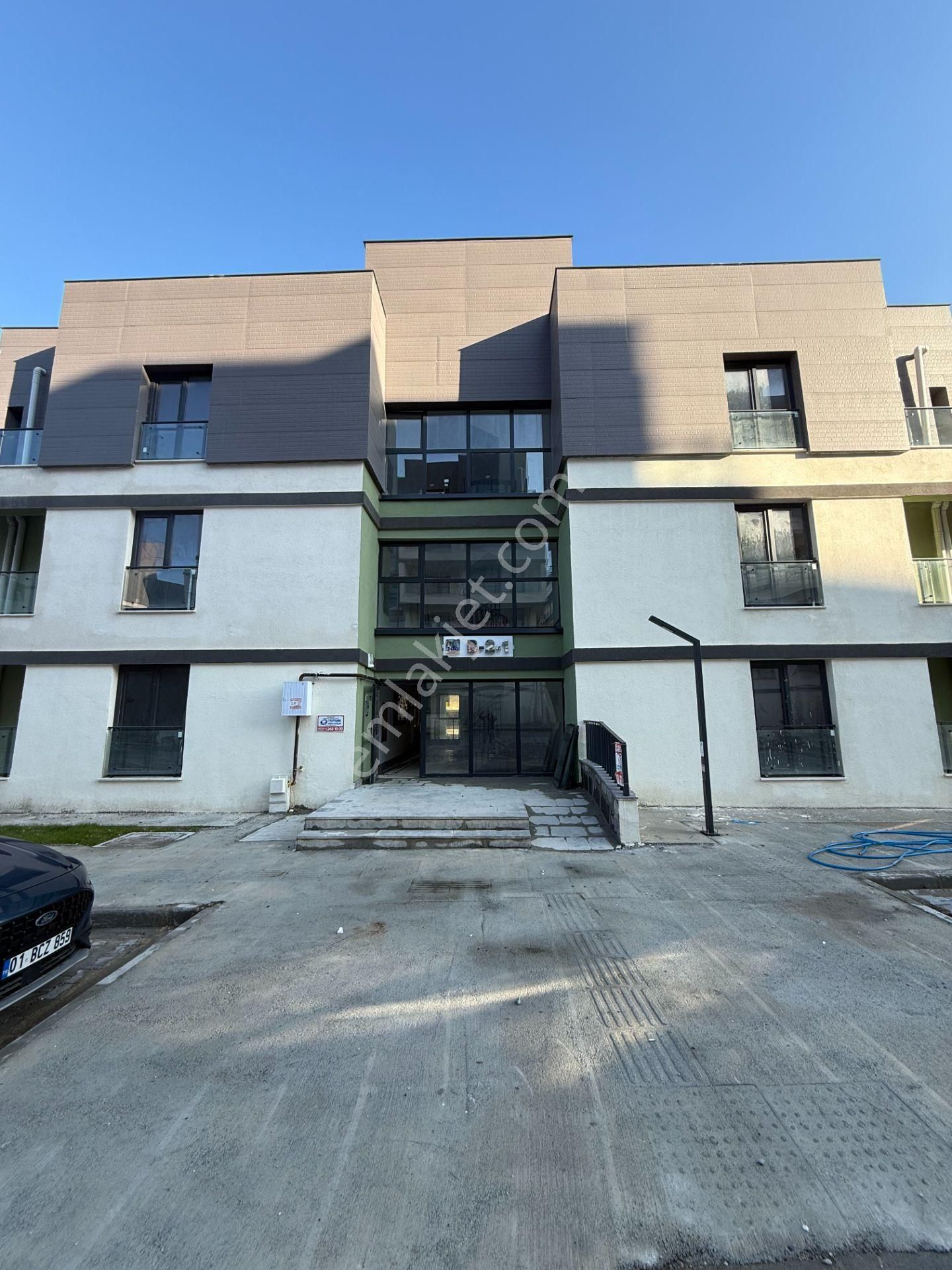 Menderes Güzelyalı Toki'de 3+1 Kap.mutfak Satılık Daire