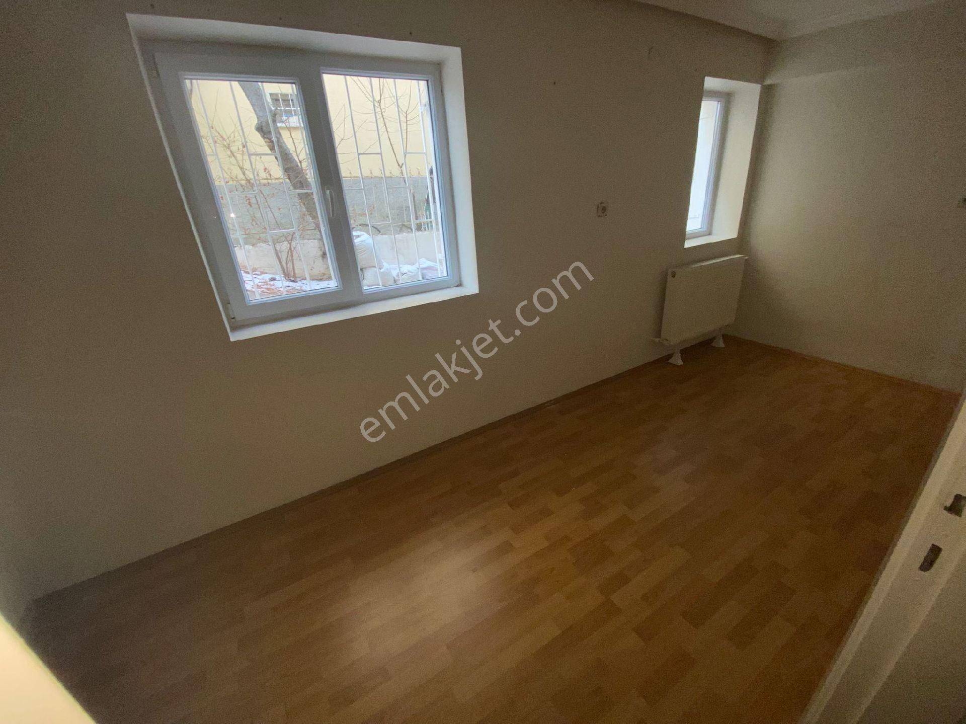 Atanora Vadiden Cadde Üzeri Balkonlu 3 Cepheli Geniş Metraj Boş 3+1 - Görsel 4