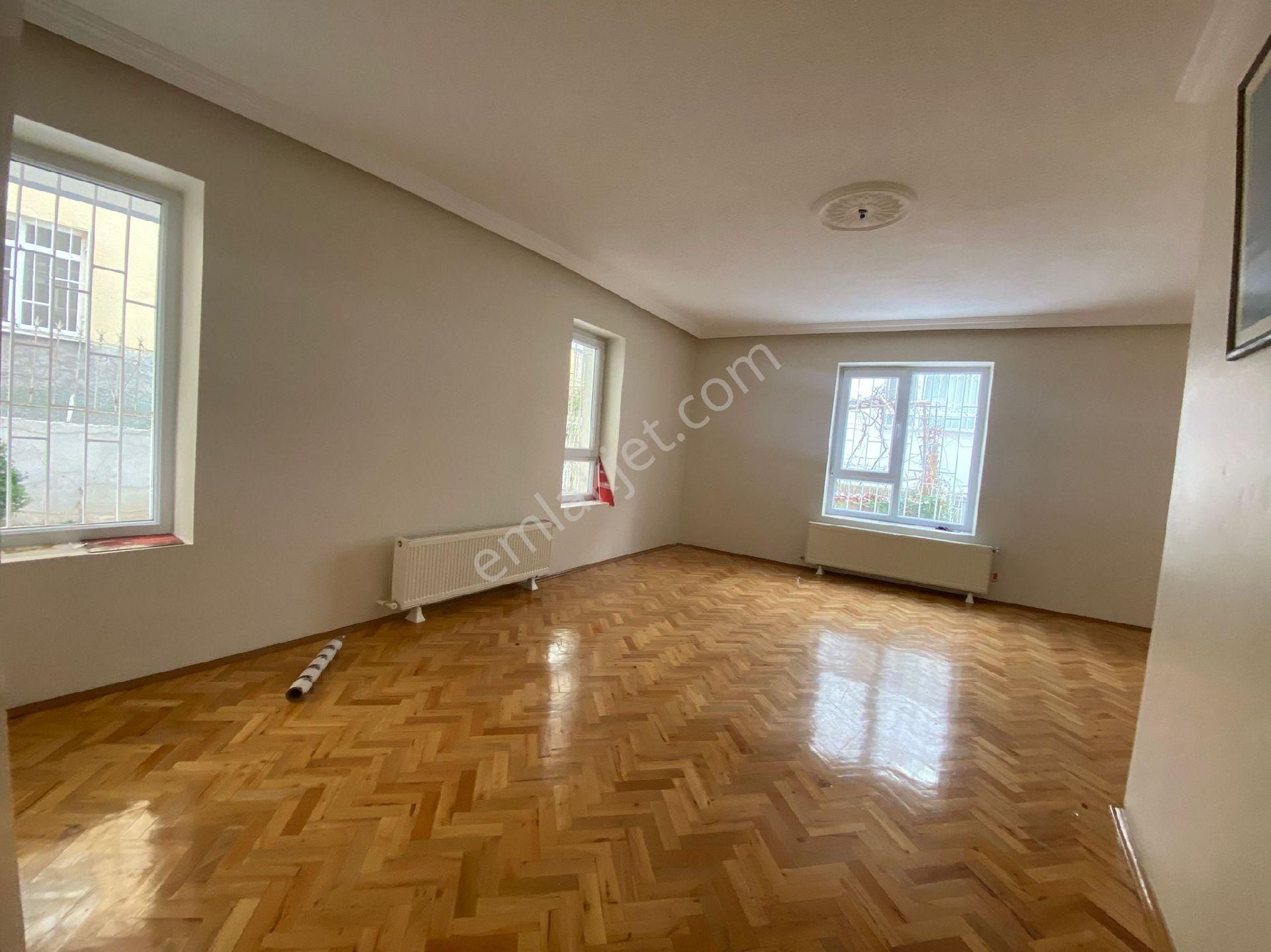 Atanora Vadiden Cadde Üzeri Balkonlu 3 Cepheli Geniş Metraj Boş 3+1 - Görsel 32