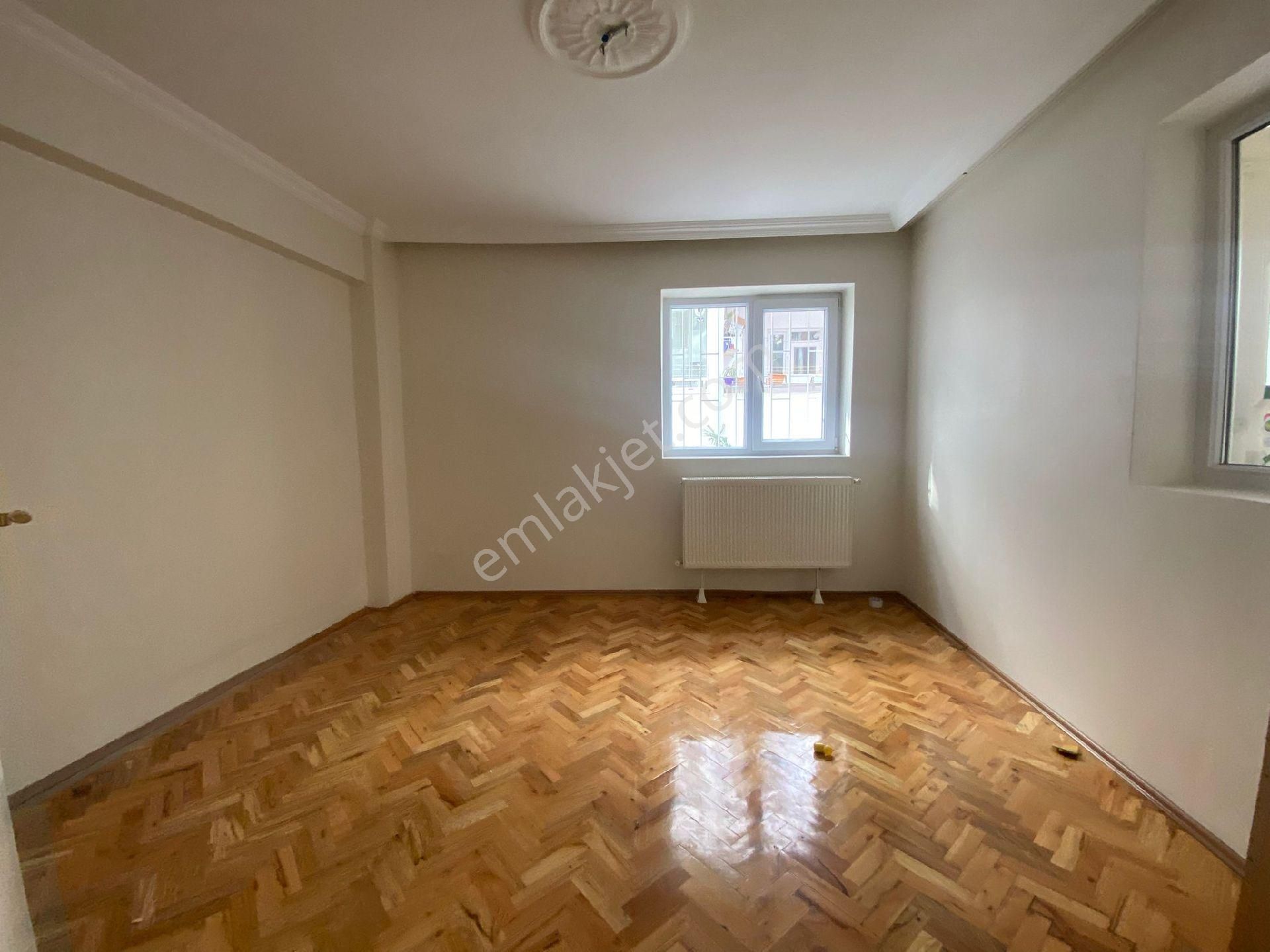 Atanora Vadiden Cadde Üzeri Balkonlu 3 Cepheli Geniş Metraj Boş 3+1 - Görsel 9