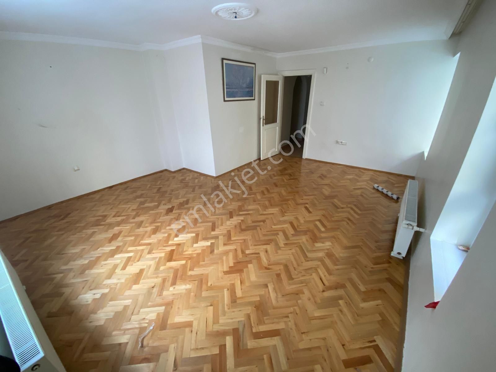 Atanora Vadiden Cadde Üzeri Balkonlu 3 Cepheli Geniş Metraj Boş 3+1 - Görsel 12