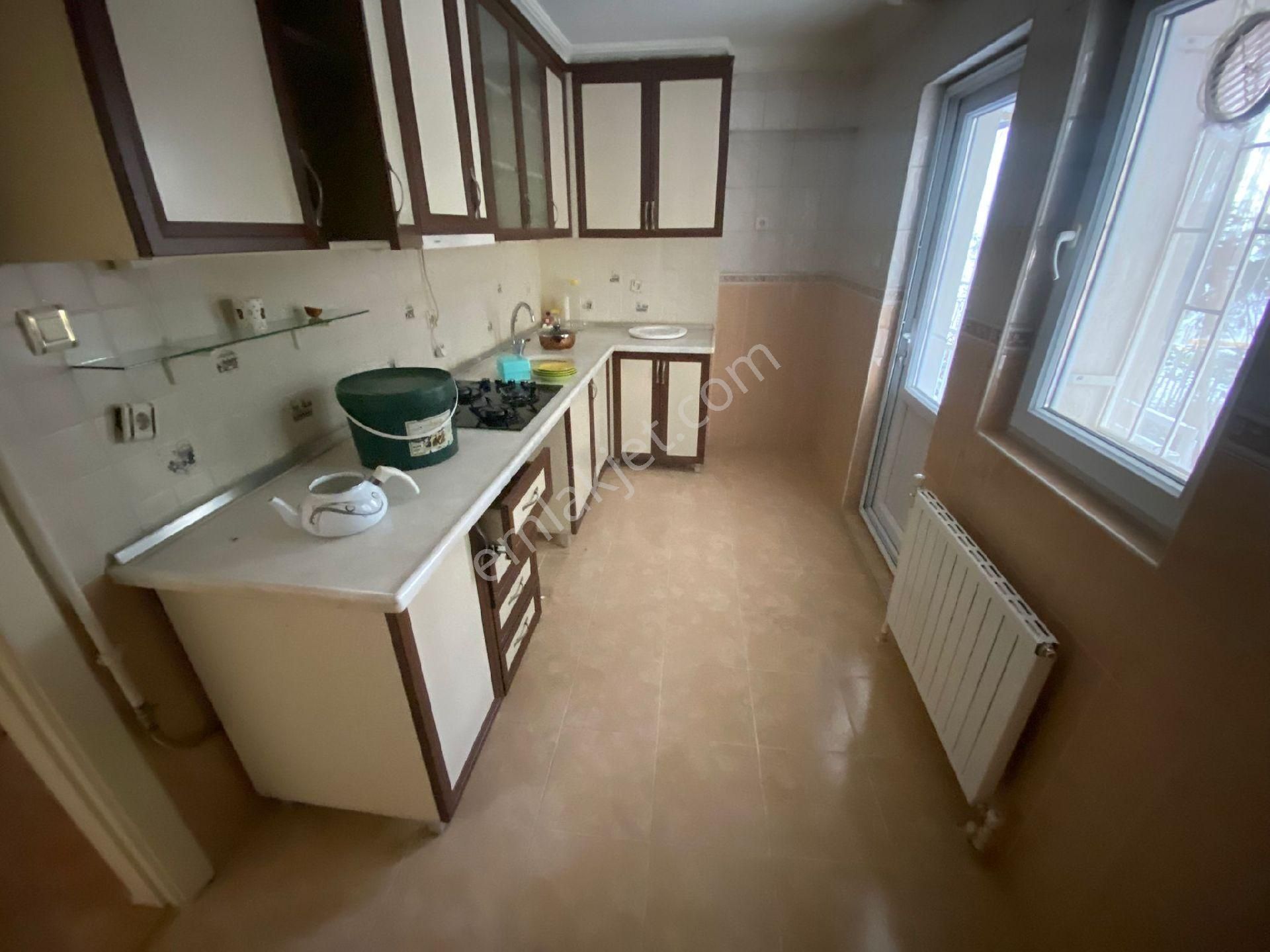 Atanora Vadiden Cadde Üzeri Balkonlu 3 Cepheli Geniş Metraj Boş 3+1 - Görsel 18