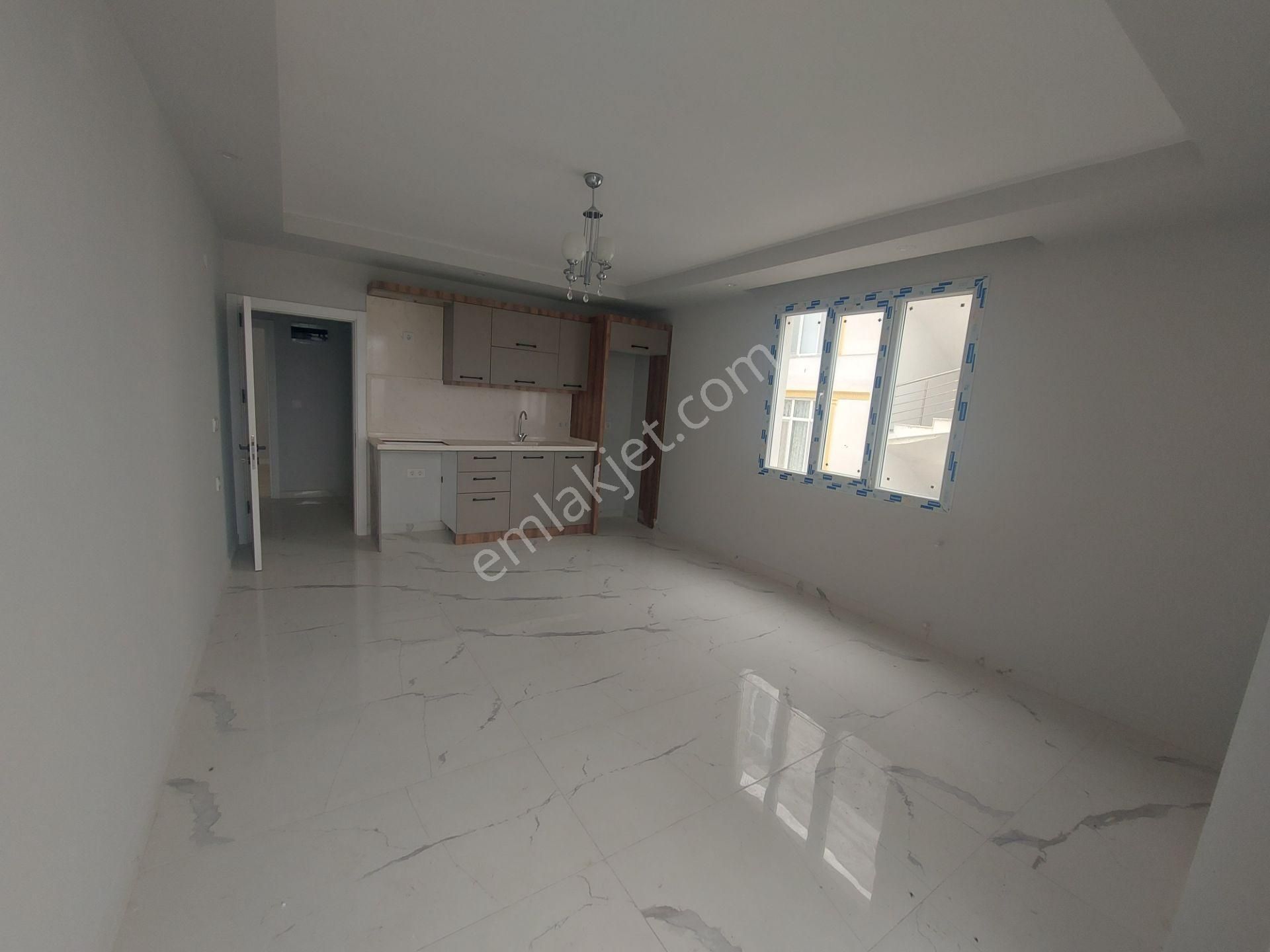 Merkezi Konumda Ara Kat Asansörlü Sıfır 1+1 Ön Cephe Daire - Görsel 15