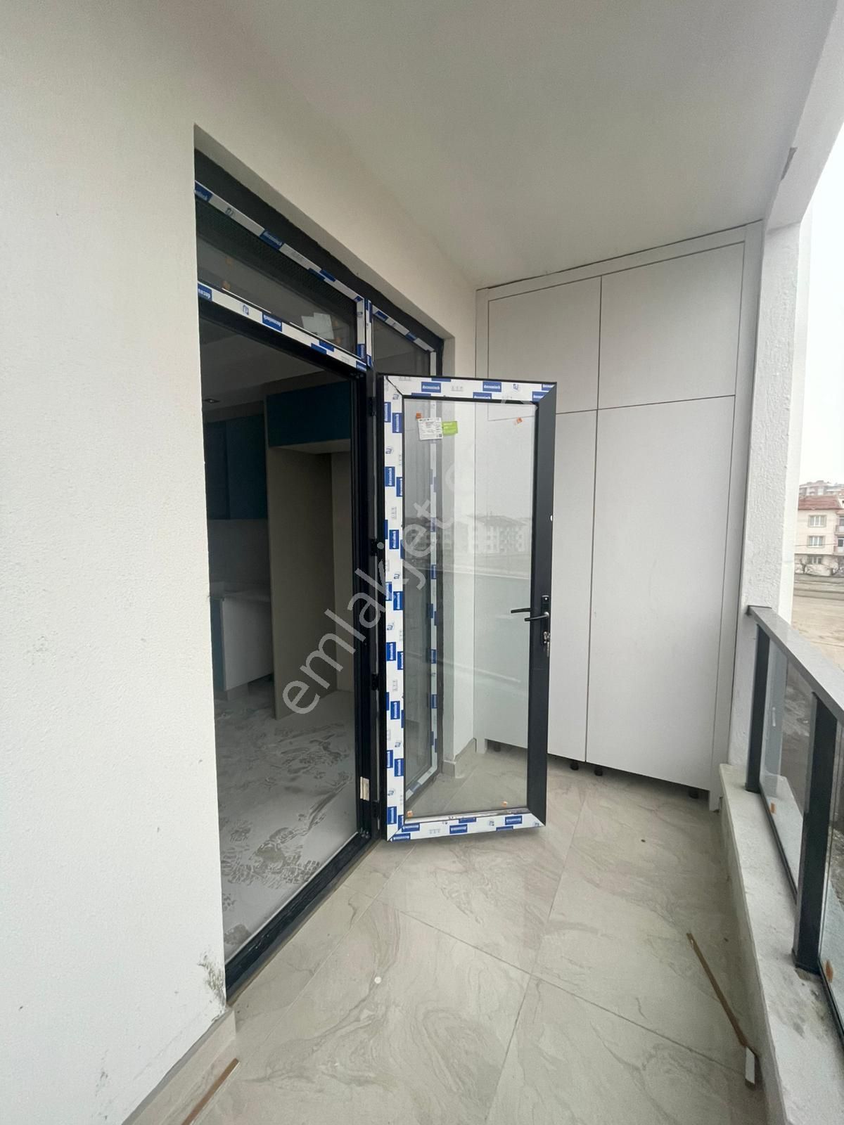 Afyon Üçok Emlaktan Mareşal De Satılık Sıfır 3+1 Arakat Asansörlü Lüx Fırsat Daire - Görsel 17