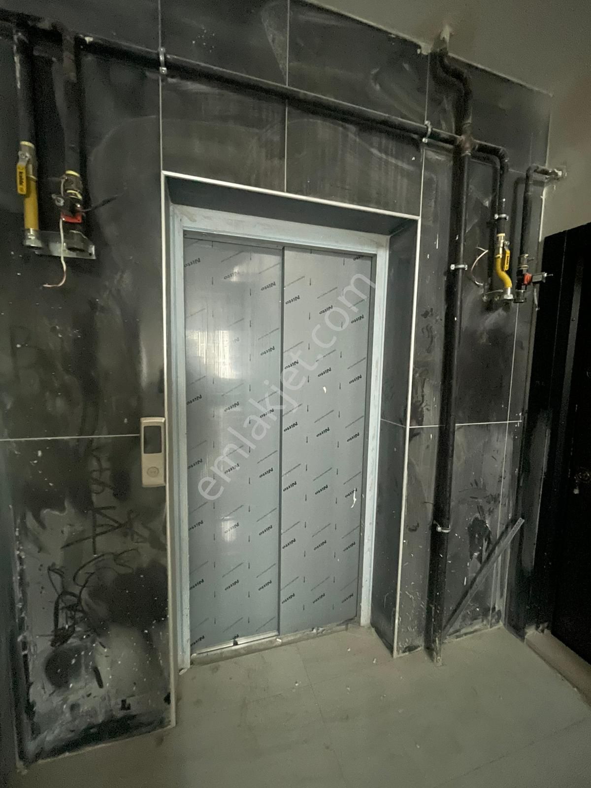 Afyon Üçok Emlaktan Mareşal De Satılık Sıfır 3+1 Arakat Asansörlü Lüx Fırsat Daire - Görsel 3