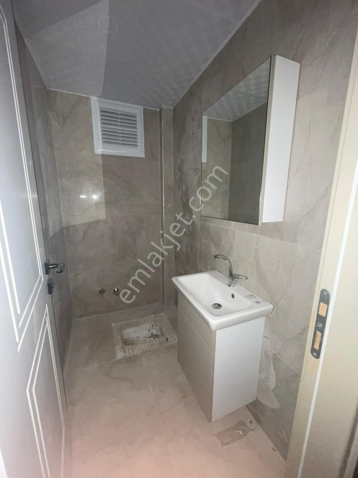 Afyon Üçok Emlaktan Mareşal De Satılık Sıfır 3+1 Arakat Asansörlü Lüx Fırsat Daire - Görsel 11