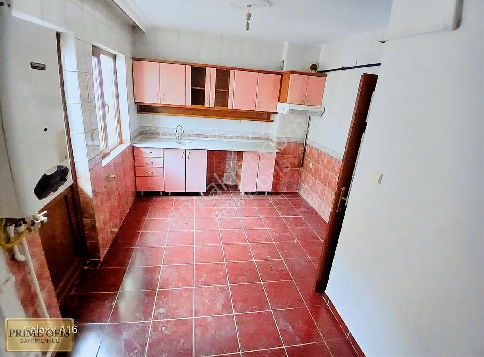 Şehit Kubilay'da Ara Kat Cadde Üzeri 3+1 Kiralık Daire - Görsel 17