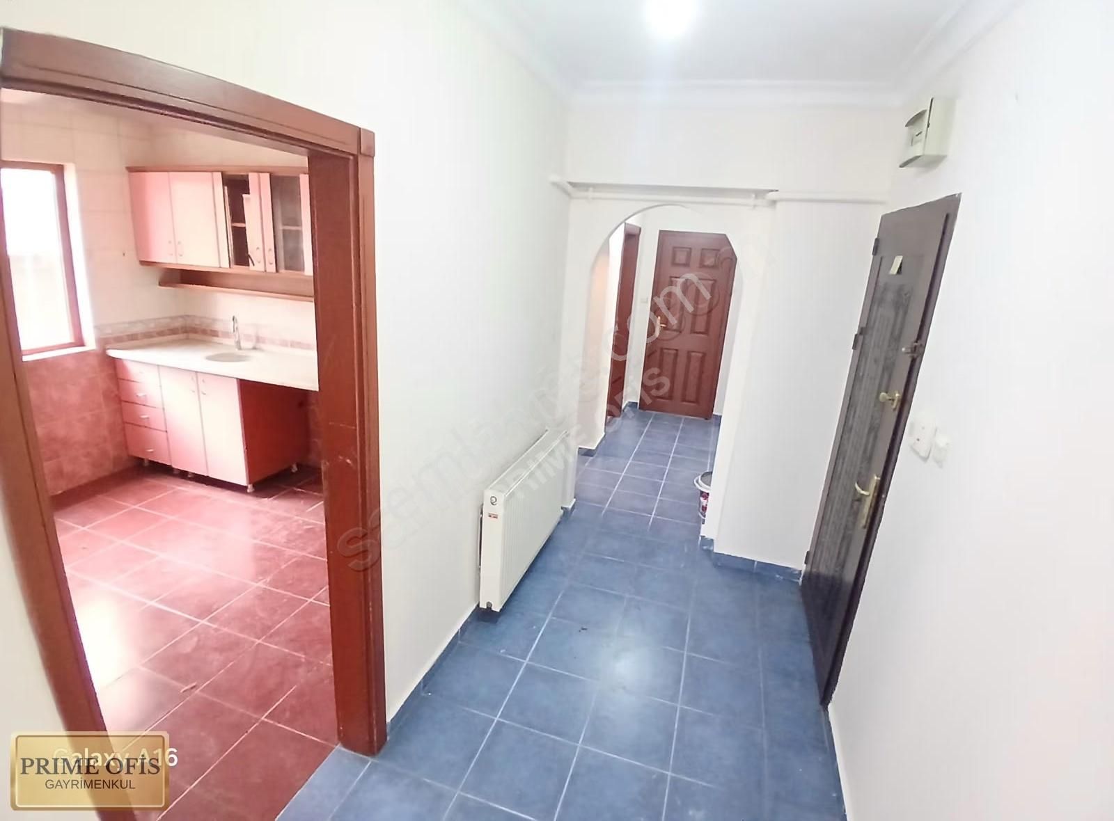 Şehit Kubilay'da Ara Kat Cadde Üzeri 3+1 Kiralık Daire - Görsel 18