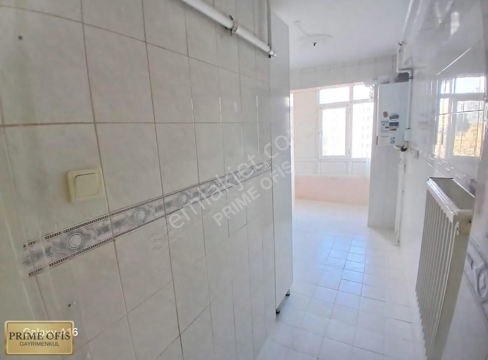 Gata'ya Yakın Park Manzaralı Çift Balkon 3+1 Kiralık Daire - Görsel 16