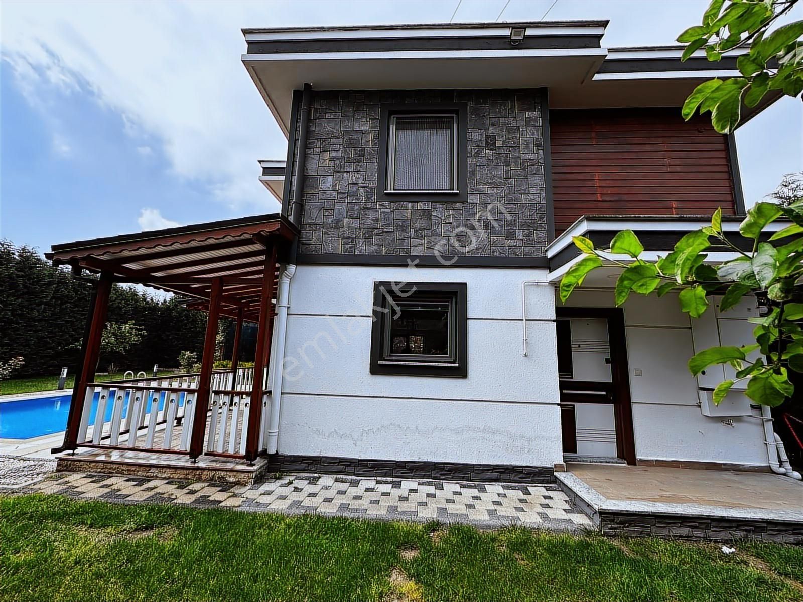 Sapanca'da Müstakil Satılık Villa فيلا الترا لوكس للبيع - Görsel 11